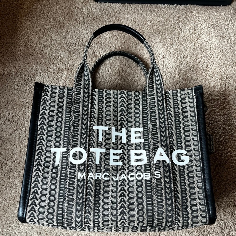 Marc Jacobs Monochrome Logo Tote